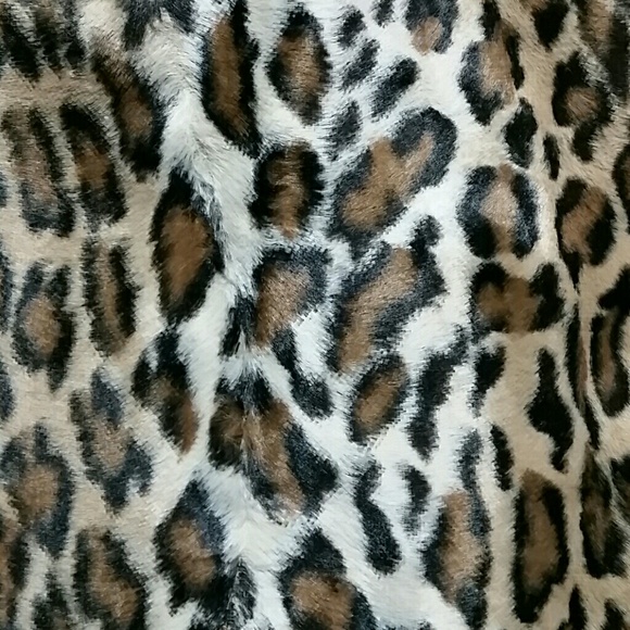 Oscar de la Renta Faux Fur Leopard Pencil Skirt - Picture 3 of 6